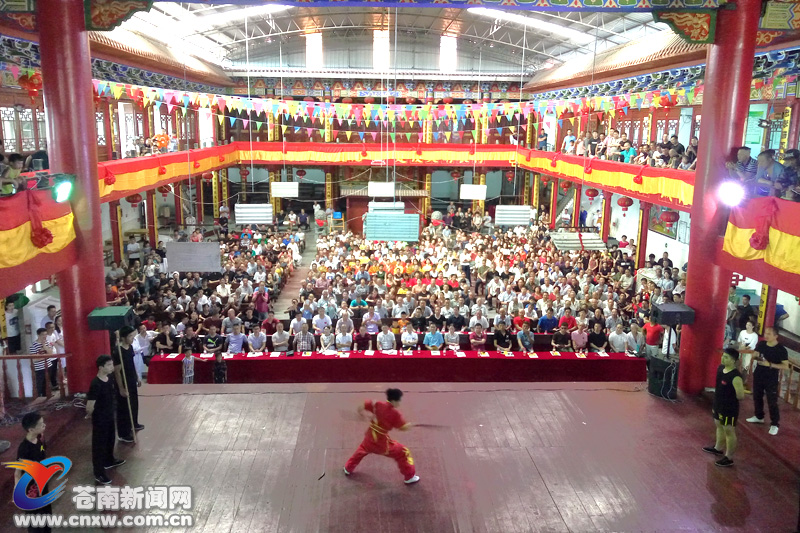 乾头村文化礼堂拳术表演欢庆 双节 - 苍南新闻