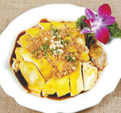 一桌年夜饭 满满都是情 除夕年夜饭，吃的是团圆，享的是亲情，念