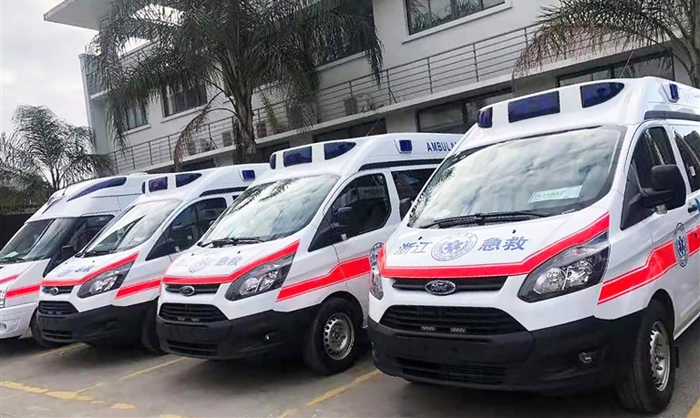 新型救护车亮相