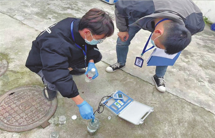 经检查,该机构医疗污水处理设施运行正常,相关水样检测