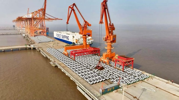 �����ؿ�������������֮· �����׵�800�������ϰ�