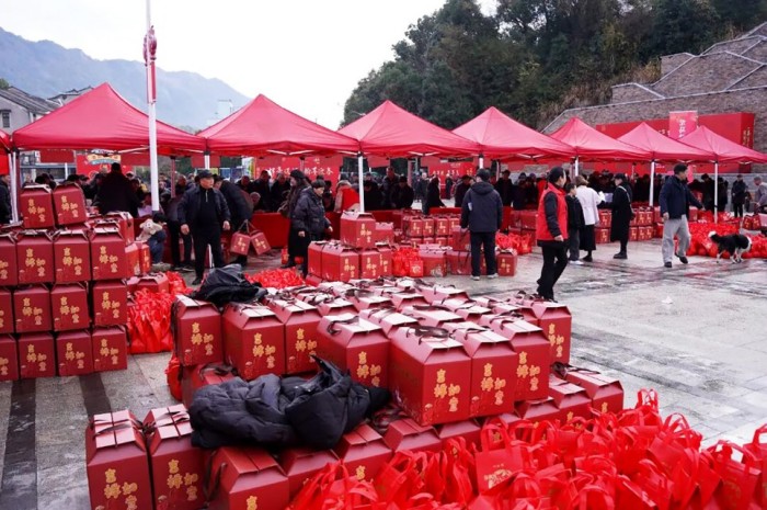 欢欢喜喜过大年