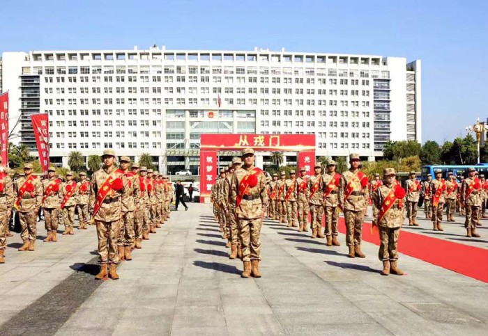 һ����װ̤����